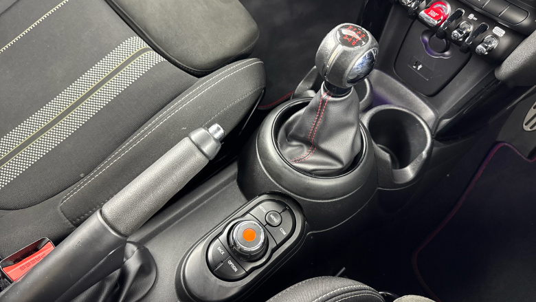 MINI Hatchback 2.0 Cooper S Sport II 3dr Petrol Hatchback